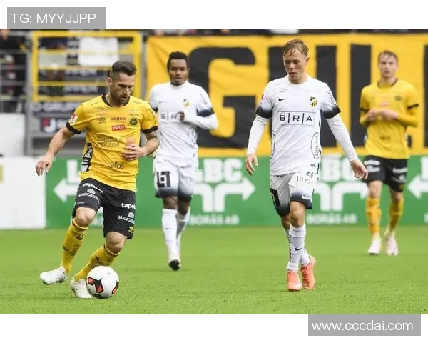 W德与莫尔德的精彩对决揭示了足球战术的博弈与球队实力的较量 W德与莫尔德的精彩对决揭示了足球战术的博弈与球队实力的较量