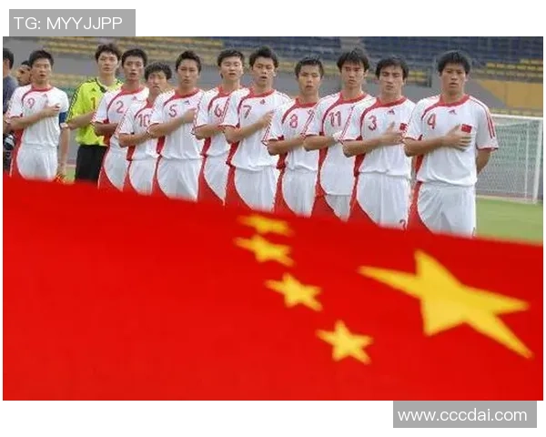 国足迎战韩国激情奏国歌展现中华力量与团结精神 国足迎战韩国激情奏国歌展现中华力量与团结精神