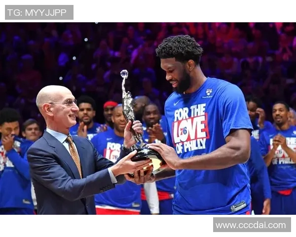 恩比德再度夺得得分王荣誉场均348分创近40年新高 恩比德再度夺得得分王荣誉场均348分创近40年新高